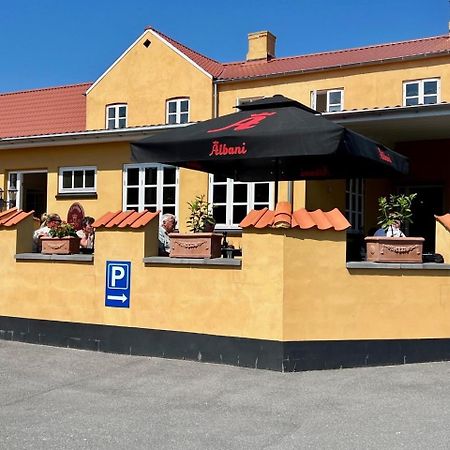 Oro Kro & Hotel Kültér fotó