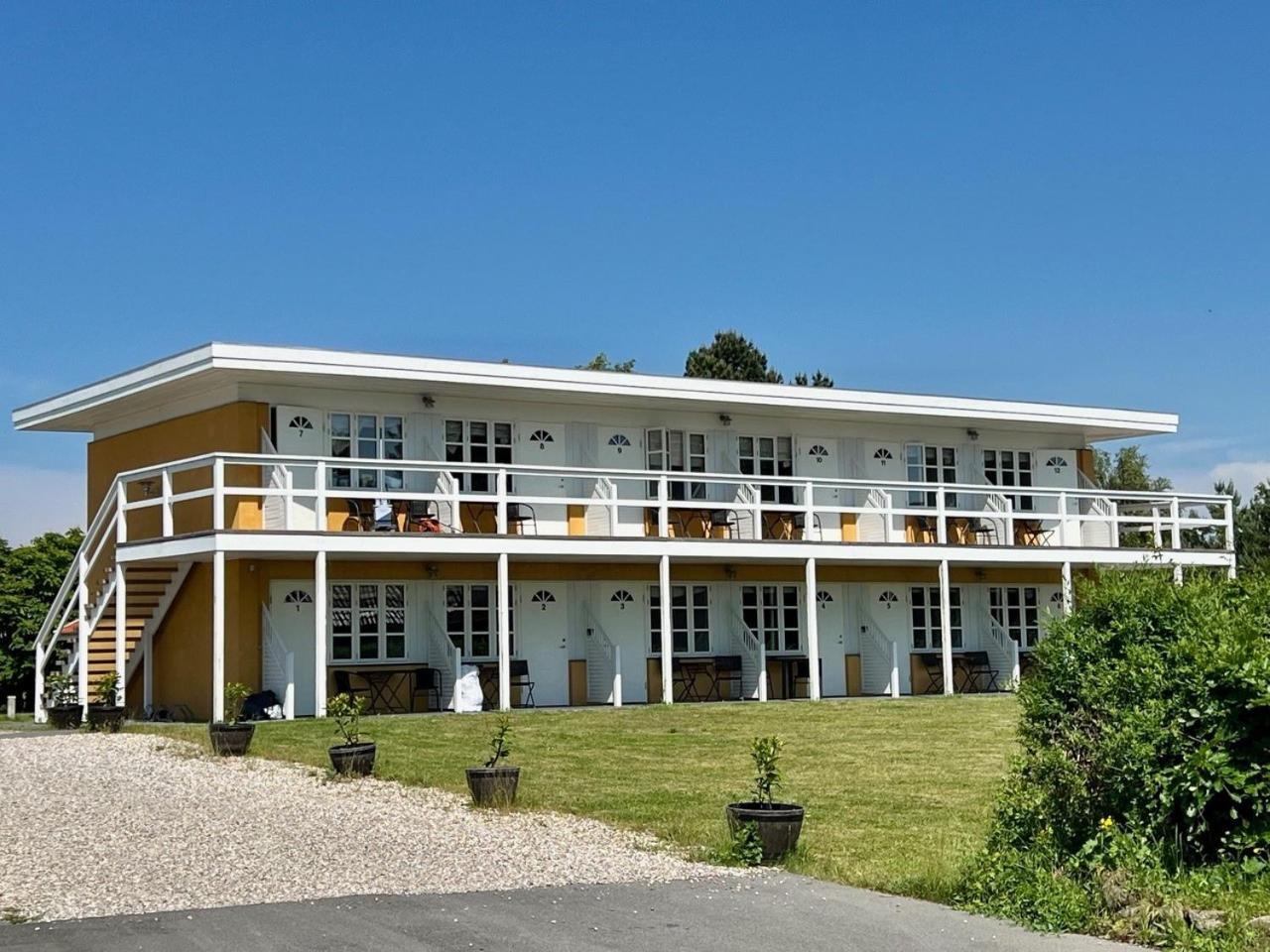 Oro Kro & Hotel Kültér fotó